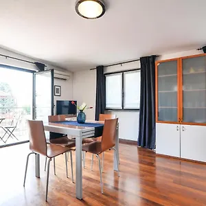 Primopiano - Euclide Appartamento Milano